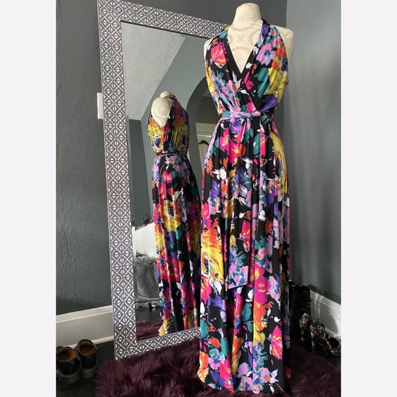 Leslie Fay Dresses & Skirts - LF Leslie Fay Bright Colorful Floral V-neck Maxi Dress
